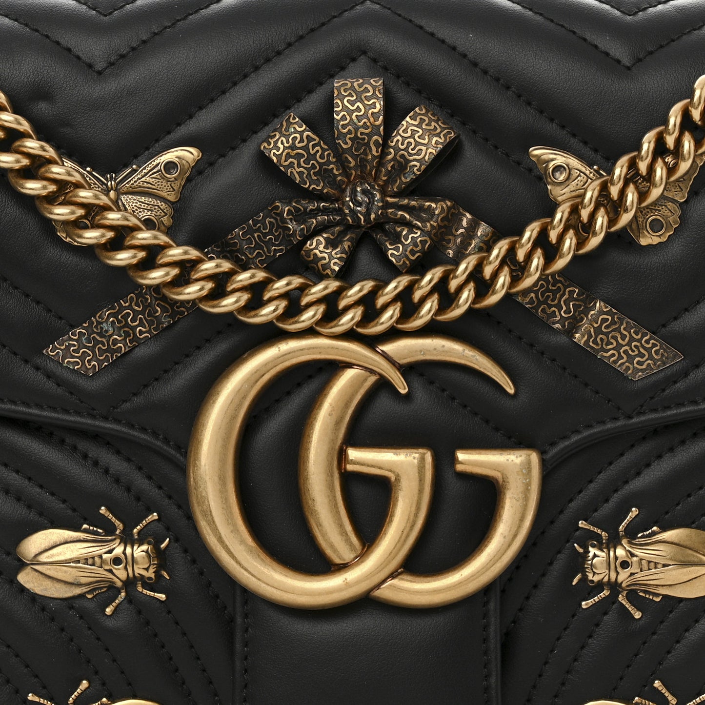 Calfskin Matelasse Animal Studs Medium GG Marmont Shoulder Bag Black