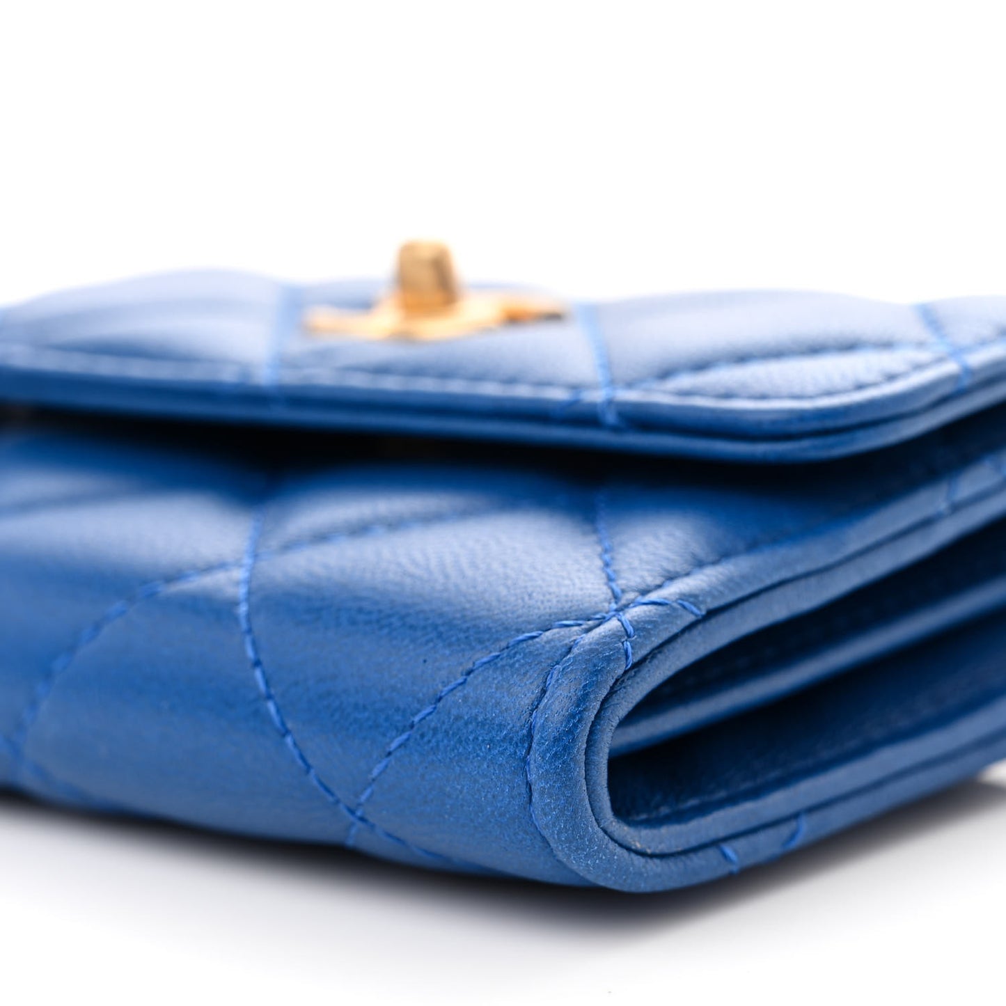 Lambskin Quilted Pearl Crush Clutch With Chain Blue
