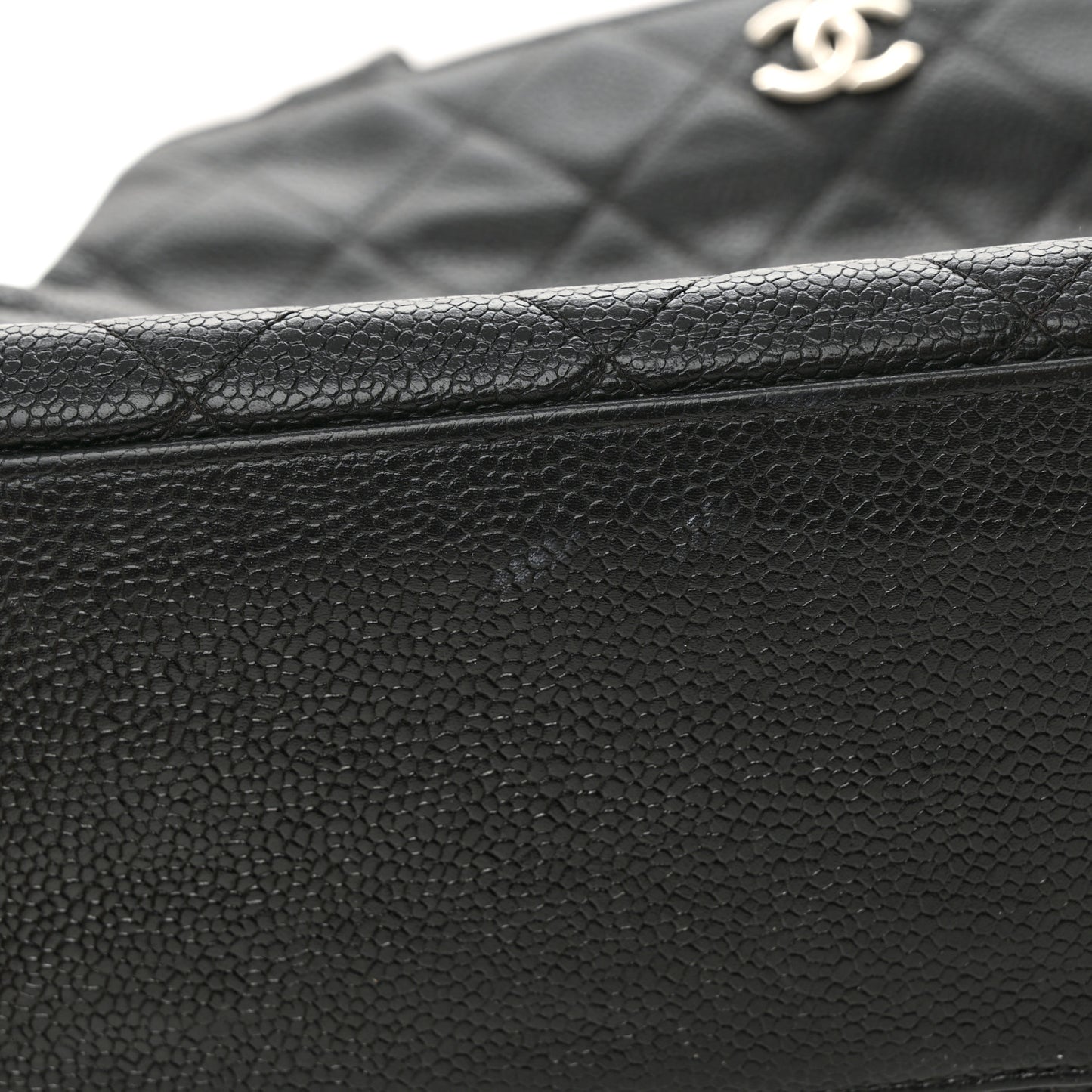 Caviar Quilted CC Shoulder Bag Black
