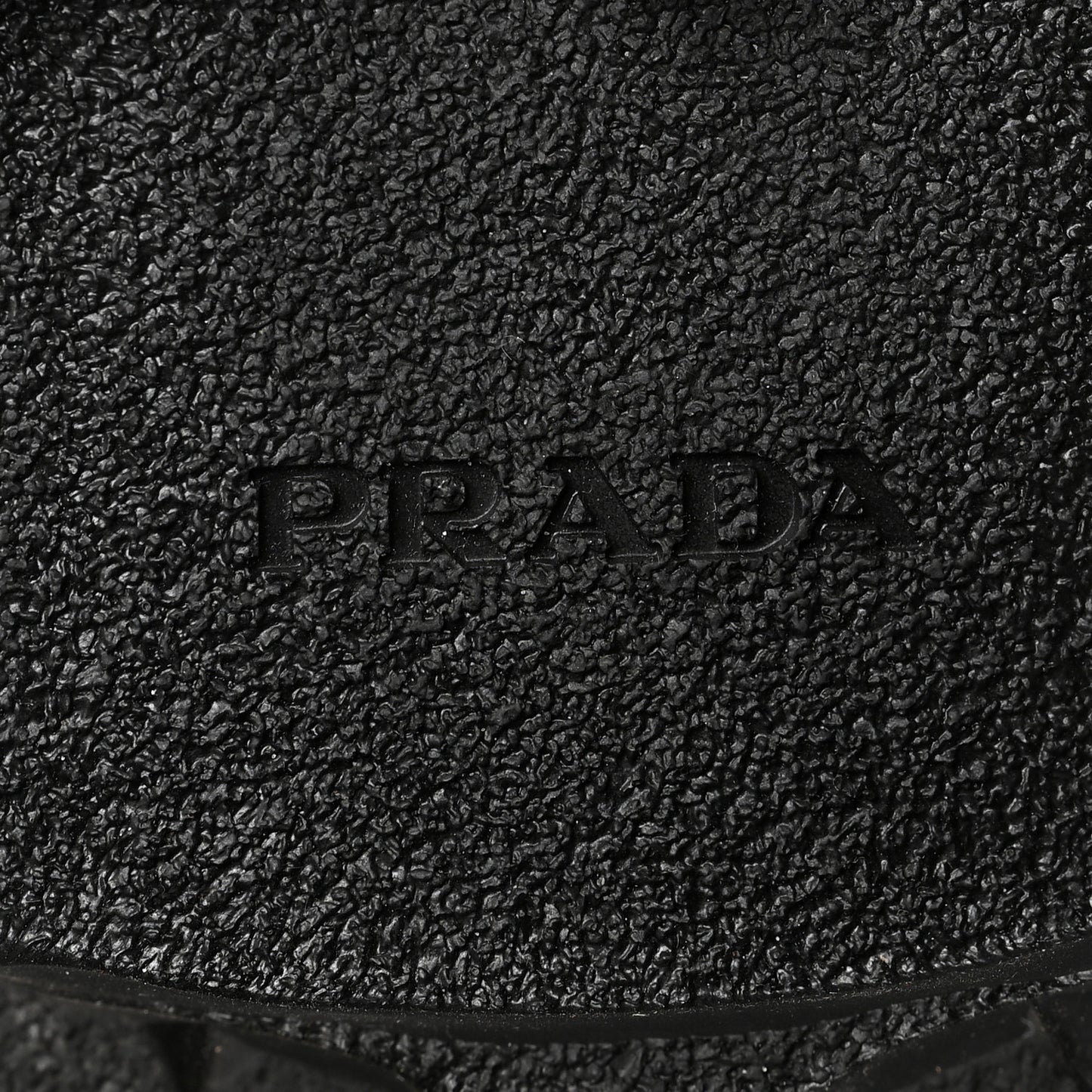 Spazzolato Rois Nylon Metal Triangle Logo Monolith Pouch Pocket 55mm Boots 38.5 Black