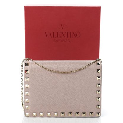 Valentino Garavani Pebbled Calfskin Rockstud Wallet on Chain Poudre 11 of 11