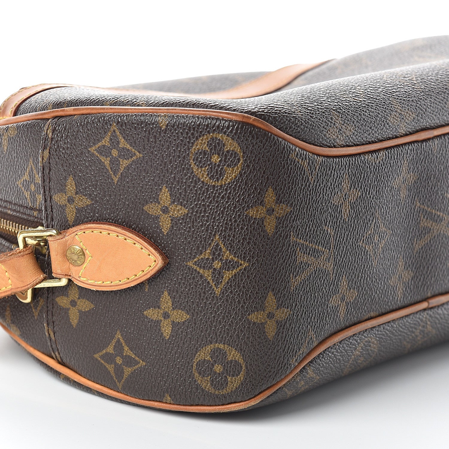 Louis Vuitton Monogram Blois 7 of 8