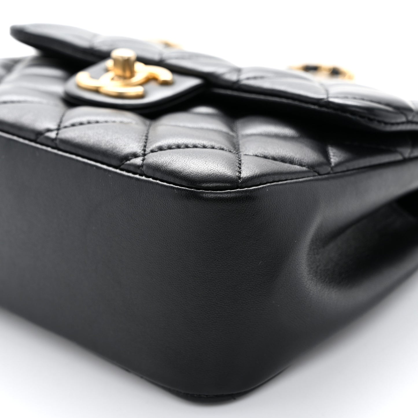 Shiny Lambskin Quilted Pearl Twist Mini Square Flap Black