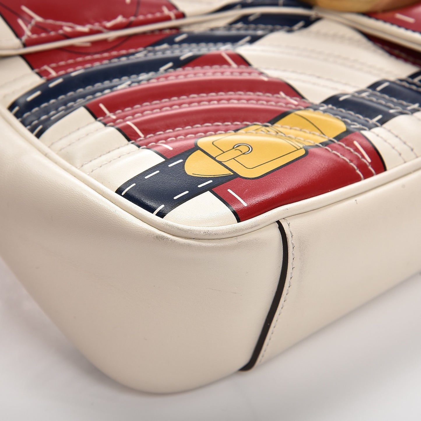 Calfskin Matelasse Trompe L'Oeil Print Medium GG Marmont Shoulder Bag Mystic White Hibiscus Red Marine Giallo