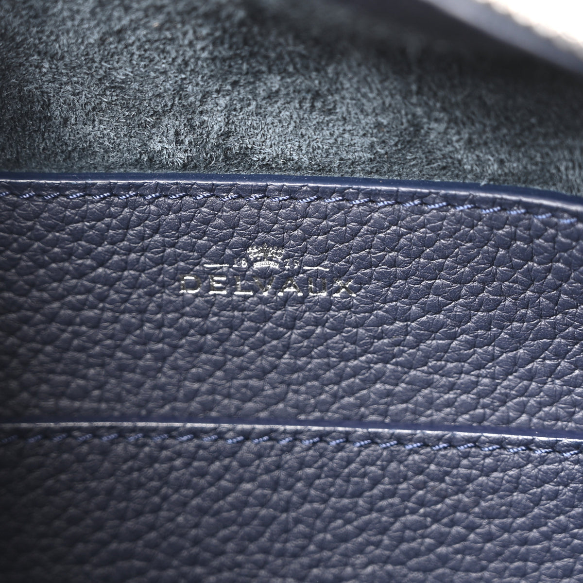 Taurillon Soft Cool Box MM Satchel Navy
