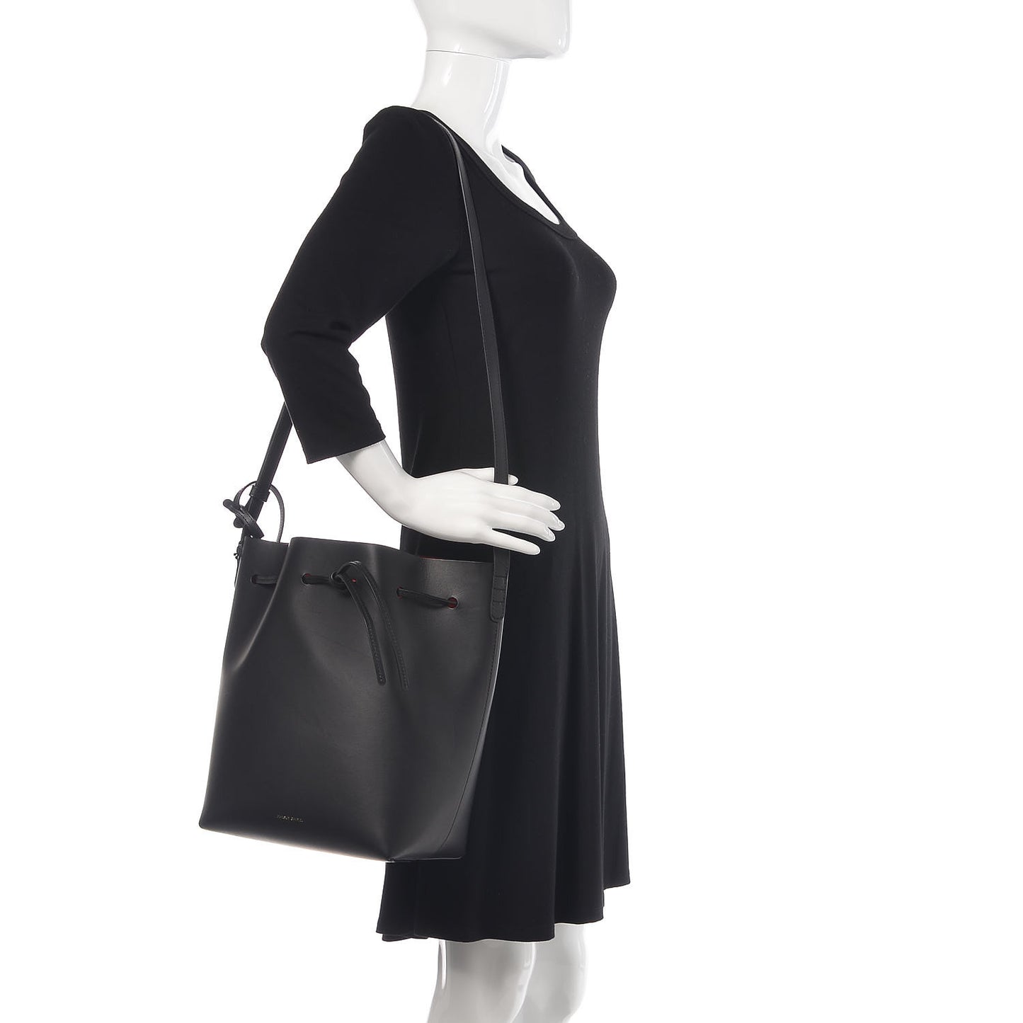 Vegetable Tanned Calfskin Bucket Bag Black Flamma