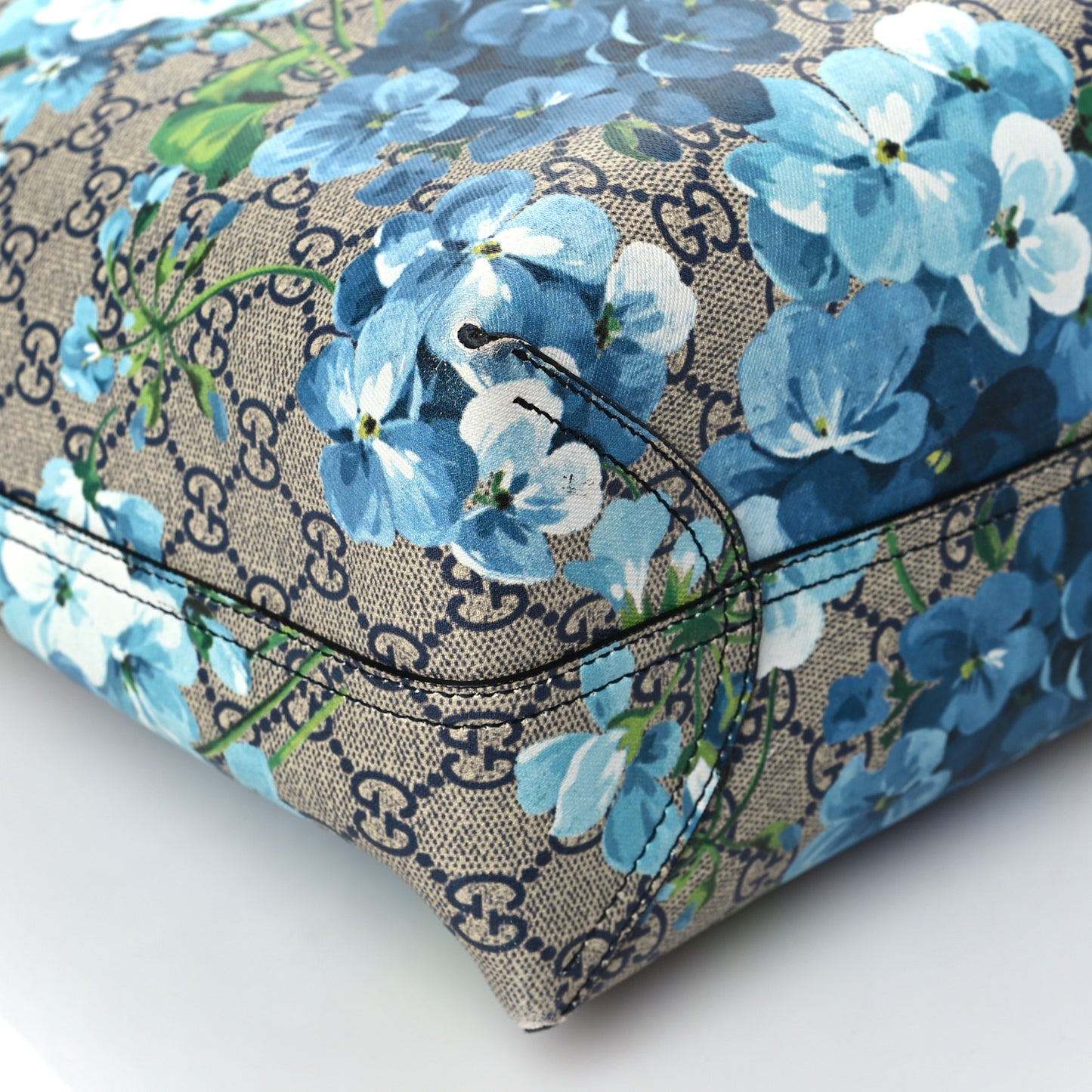 GG Supreme Monogram Blooms Medium Reversible Tote Beige Blue Navy