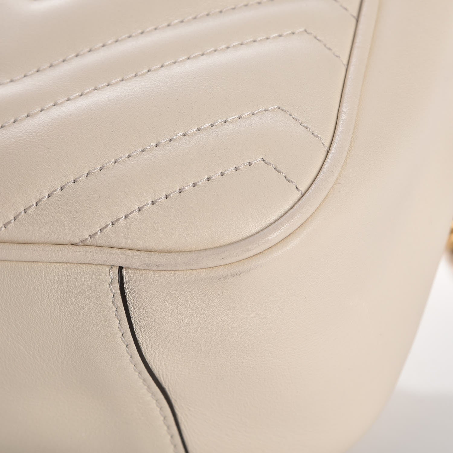 Gucci Calfskin Matelasse Medium GG Marmont Chain Shoulder Bag Mystic White 9 of 11