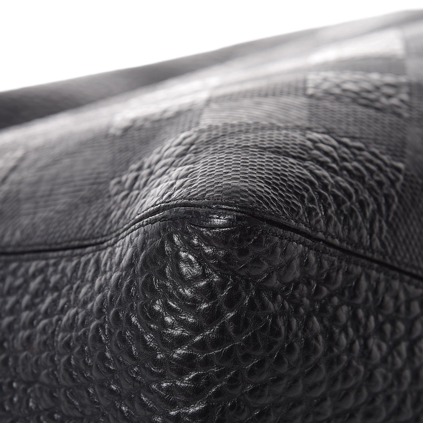 Heritage Grain Medium Lindburn Hobo Black