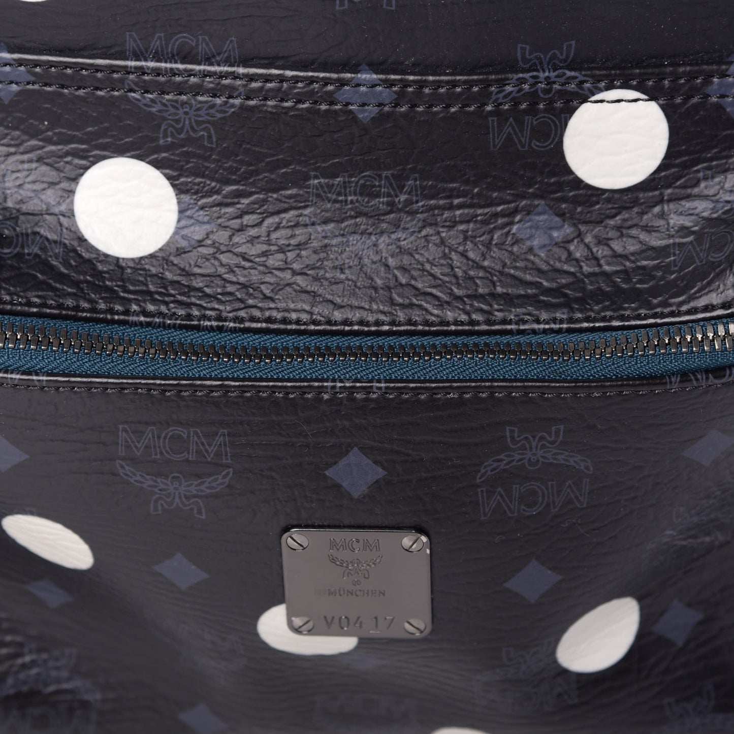 Wrinkled Visetos Small Craig & Karl Beyond Snowdome Backpack Black