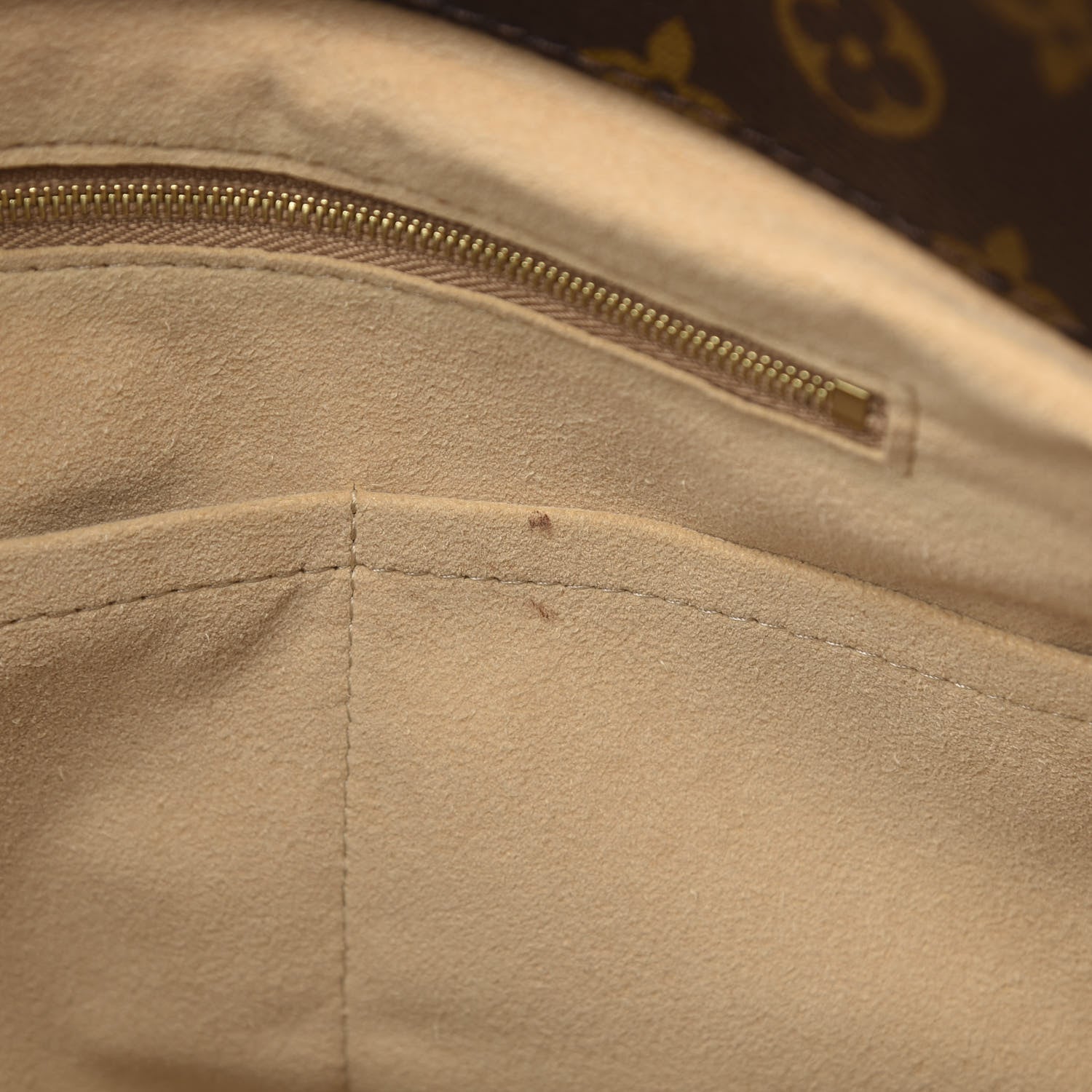 Louis Vuitton Monogram Artsy MM 11 of 11