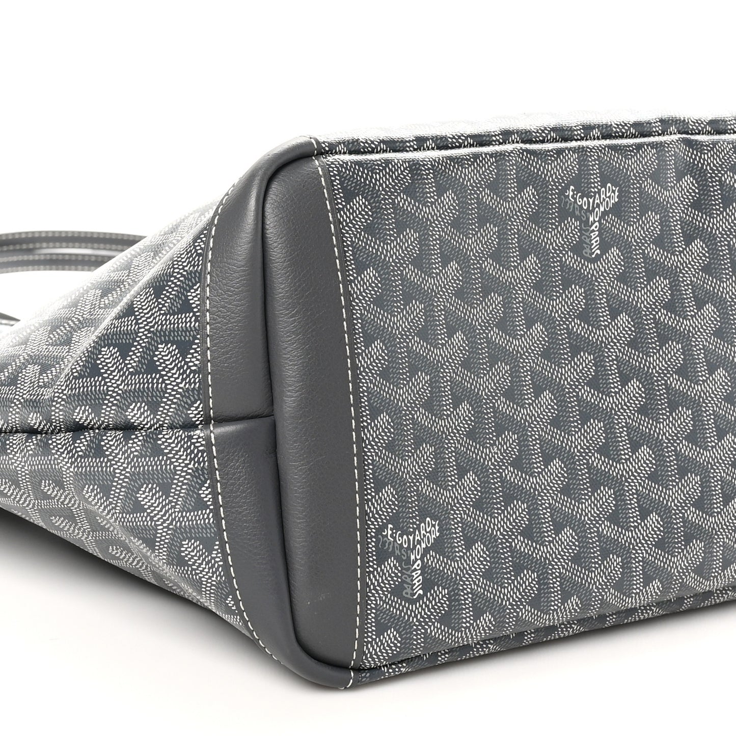 Goyardine Artois MM Grey