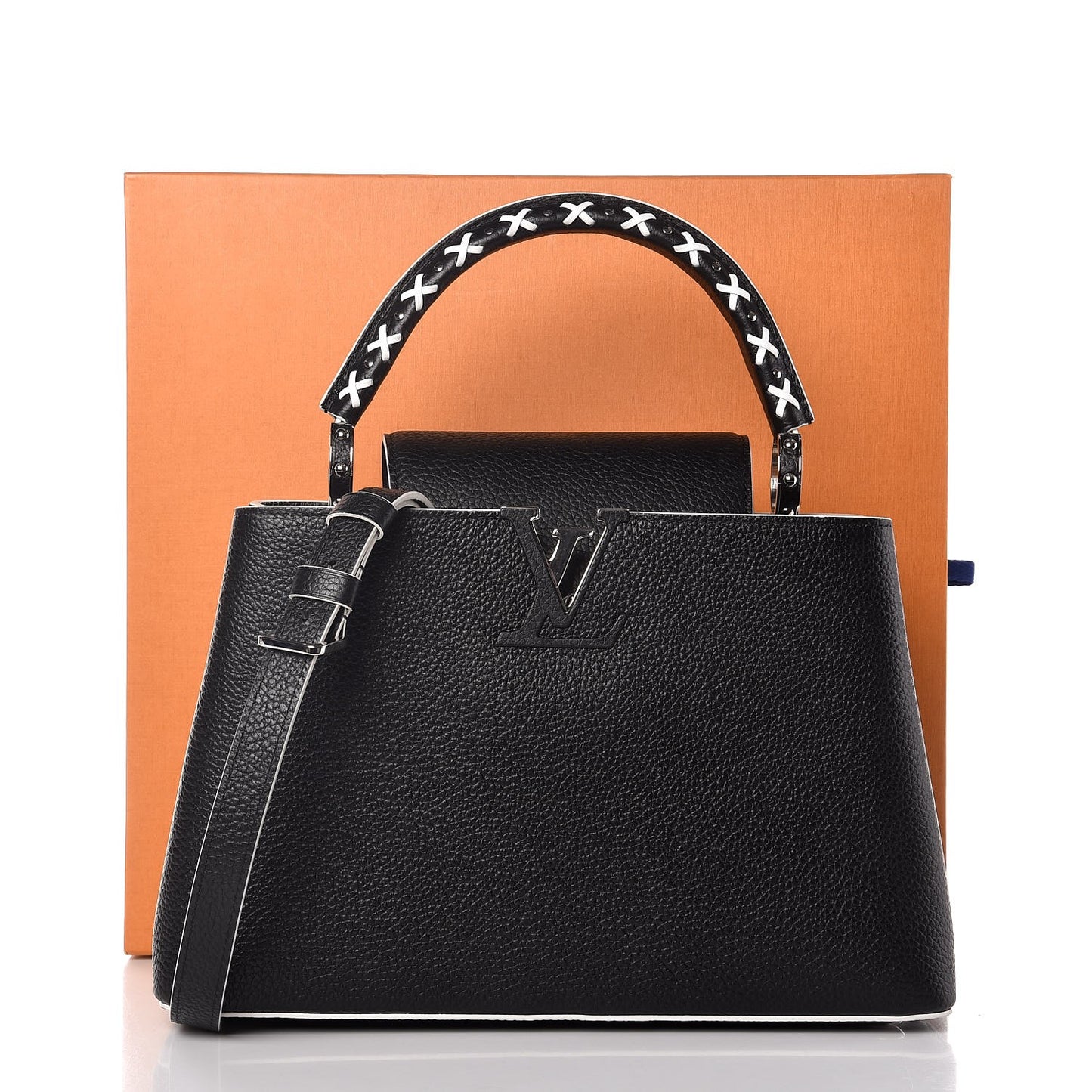 Taurillon Capucines PM Black