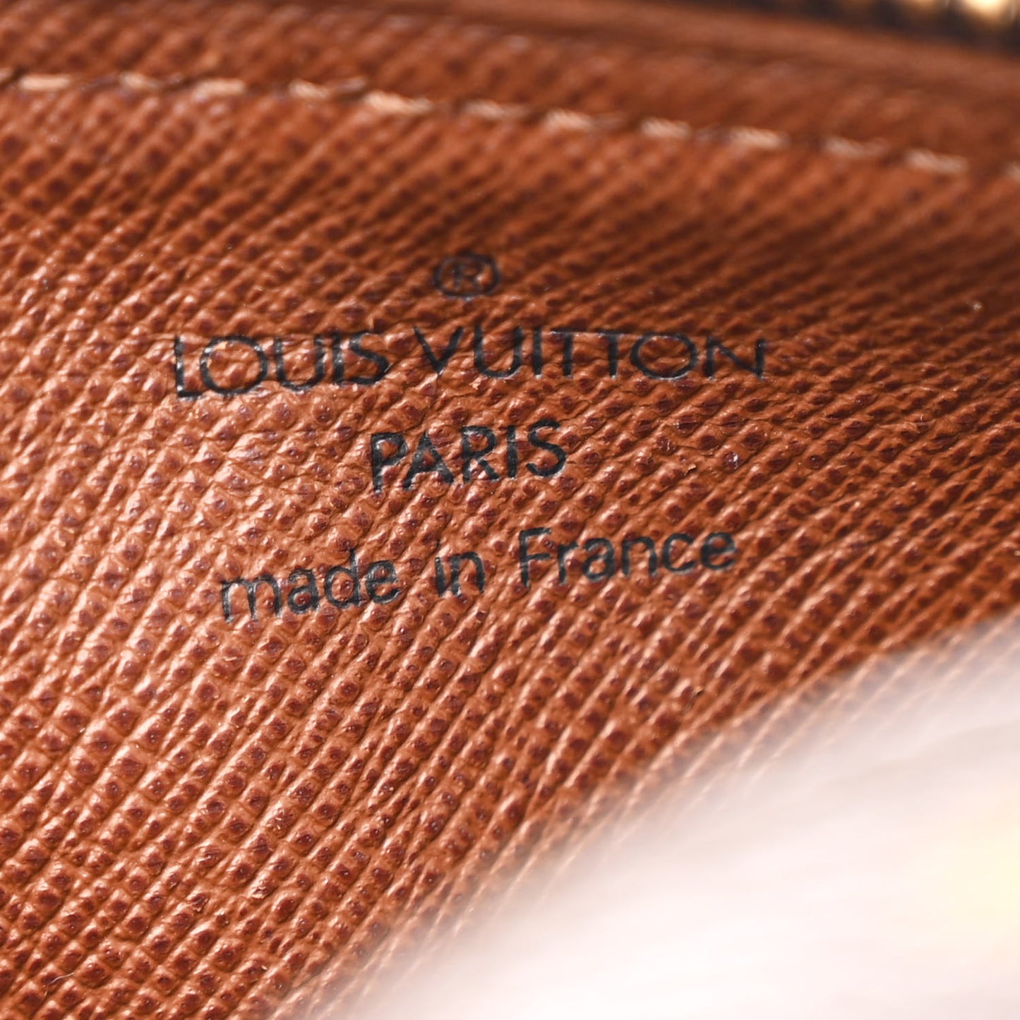 Monogram Papillon 19