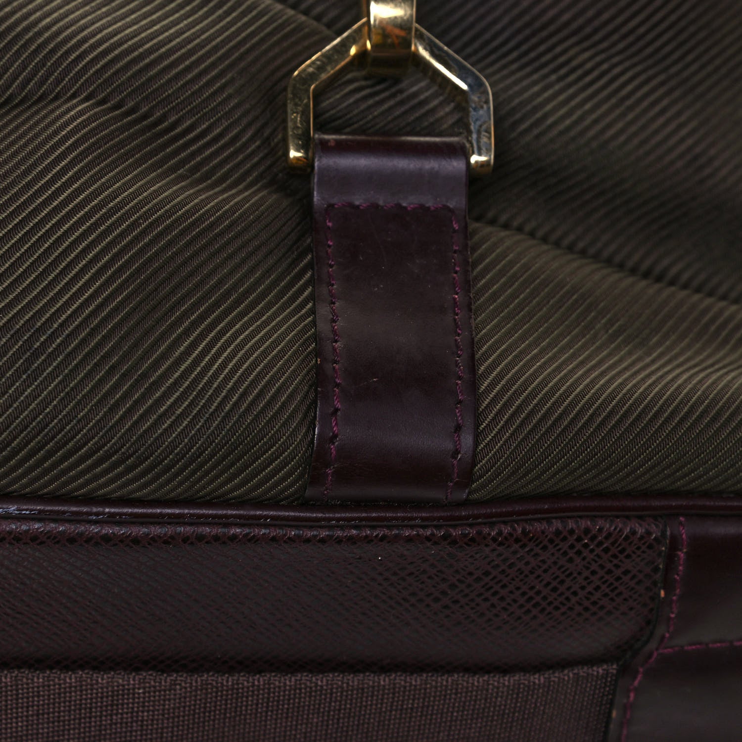 Louis Vuitton Taiga Dersou Messenger Bag Acajou 19 of 19