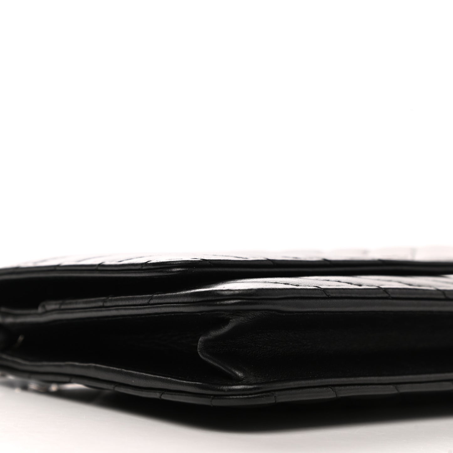 Lambskin Chevron Quilted Wallet On Chain WOC Black