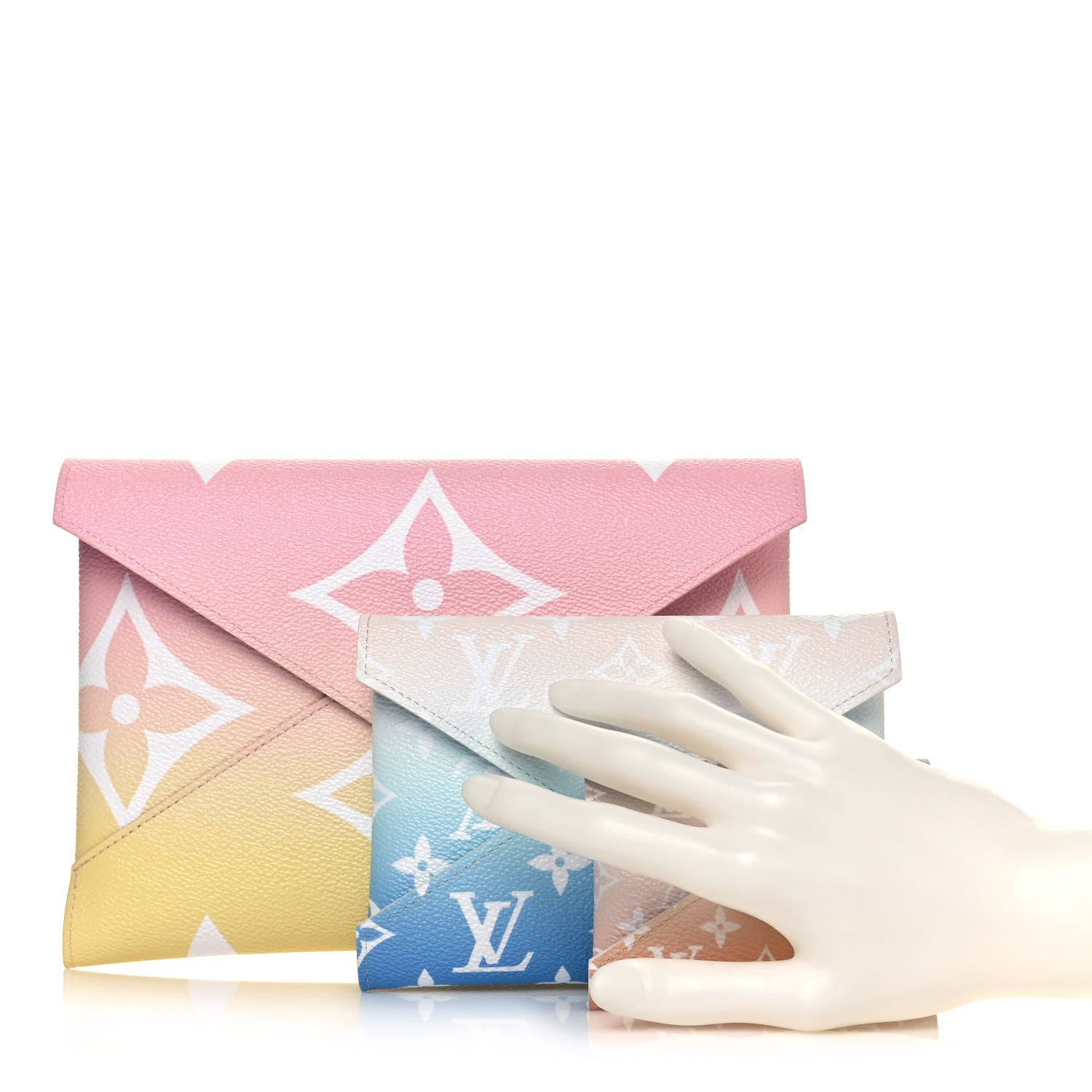 Louis Vuitton Monogram Giant By The Pool Kirigami Pochette Set 2 of 9