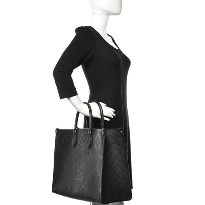 Louis Vuitton Empreinte Monogram Giant Onthego GM Black 2 of 11