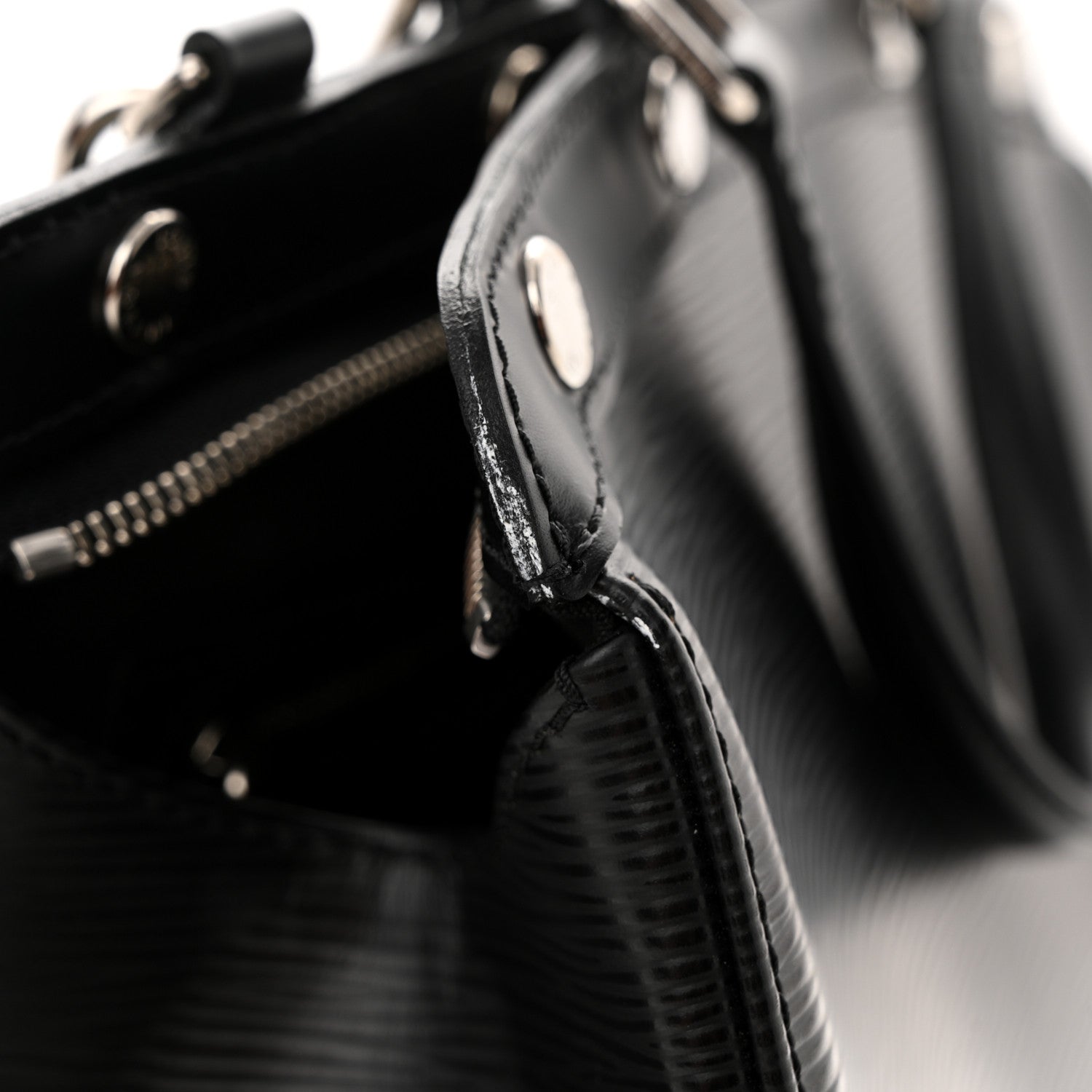 Louis Vuitton Epi Brea MM Black 11 of 13