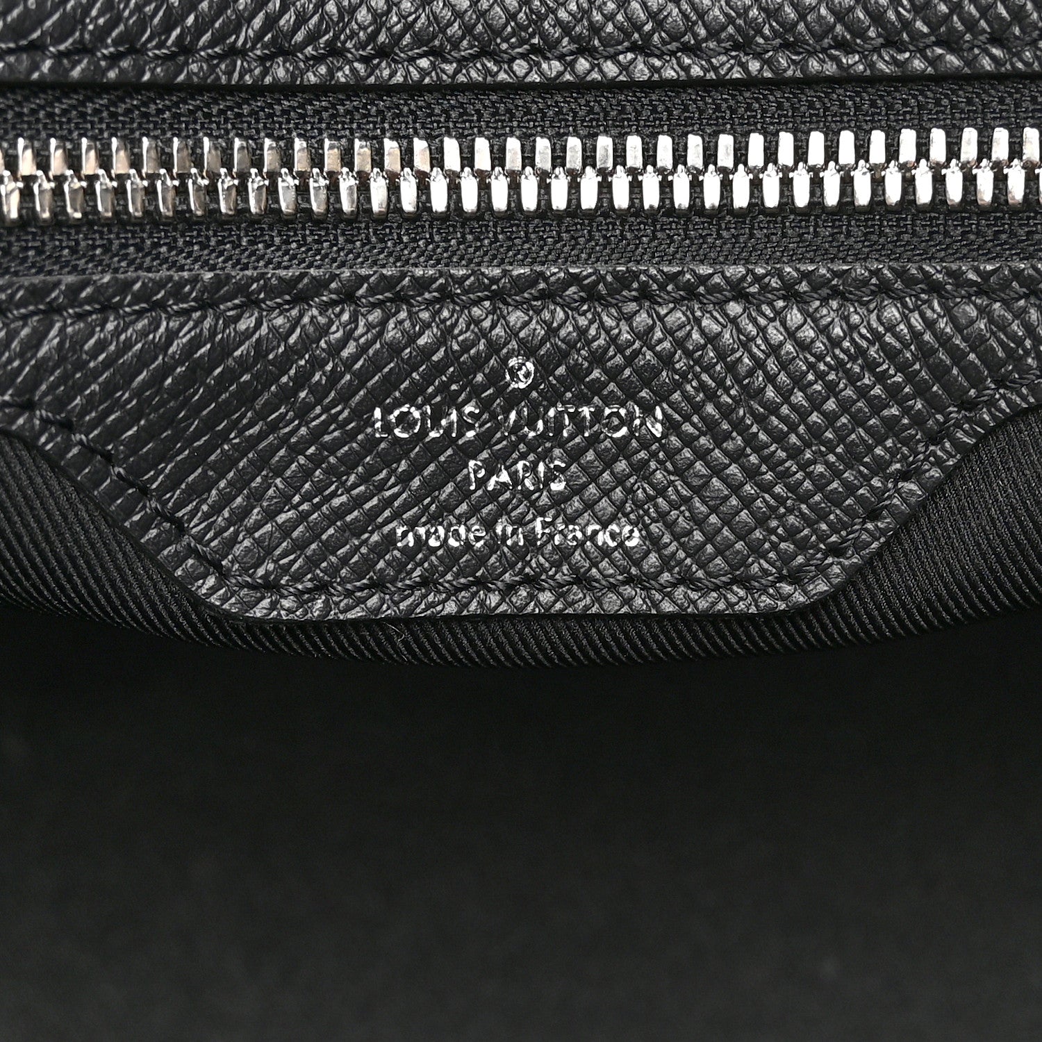 Louis Vuitton Taiga Keepall Bandouliere 50 Black 5 of 11