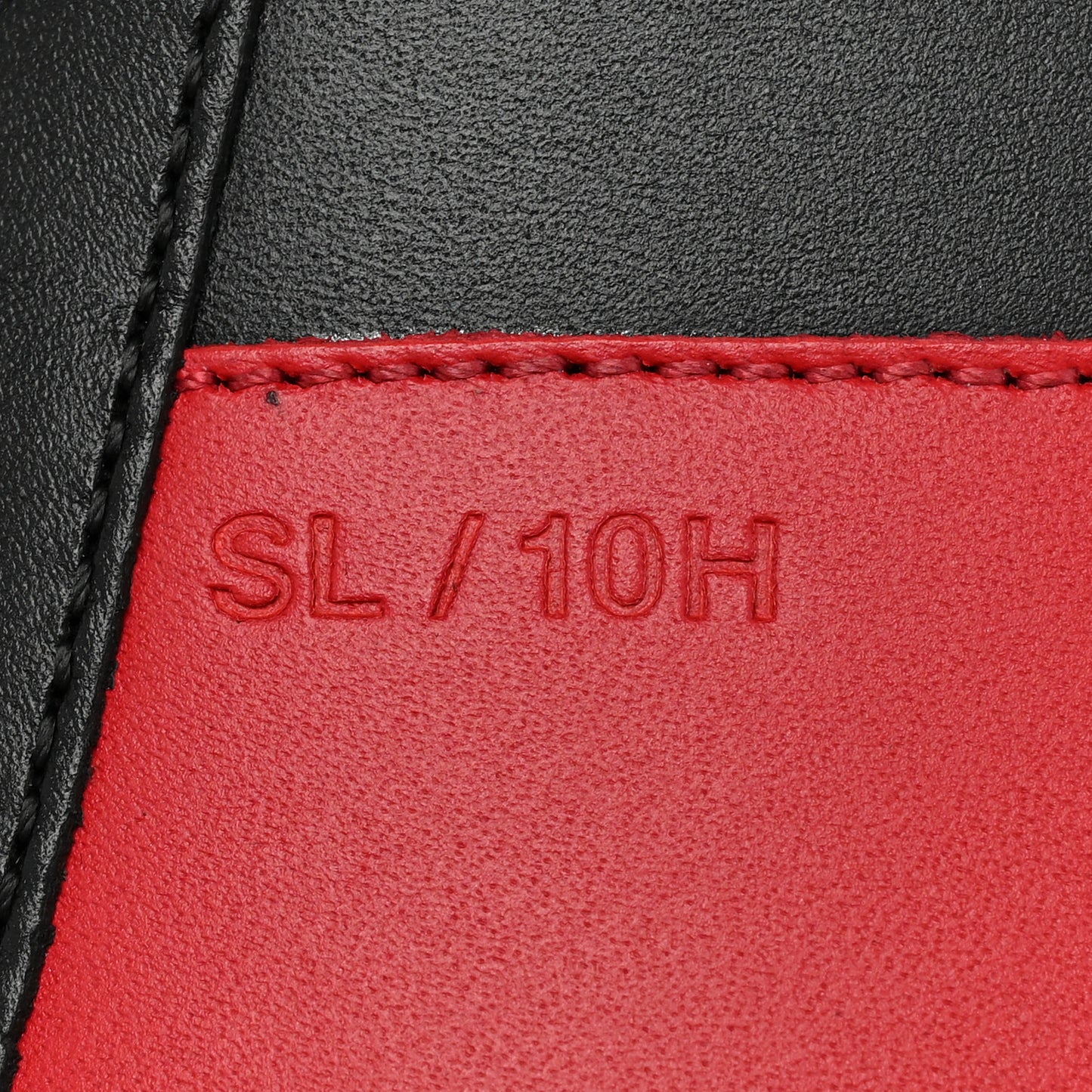 Calfskin Court Classic SL/10H High Top Sneakers 40 Black Red