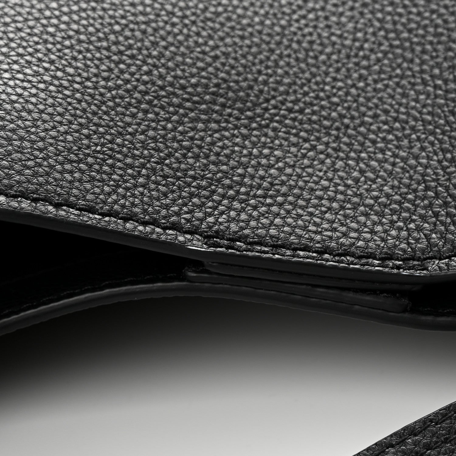 Marc Jacobs Grained Calfskin The Director Tote Black 11 of 12