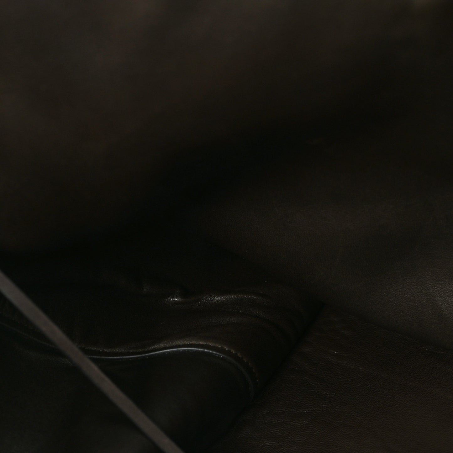 Polished Saddle Calfskin Idaho XL Dark Brown
