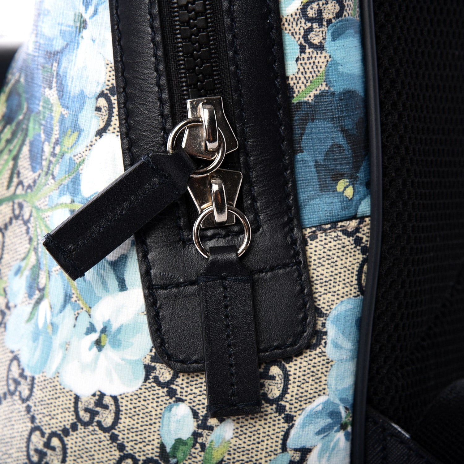 Gucci GG Supreme Monogram Blooms Medium Day Backpack Beige Blue Navy 11 of 12