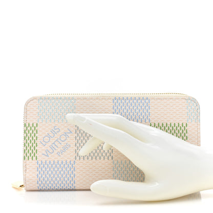 Louis Vuitton Damierlicious Zippy Wallet Pistachio Green 2 of 14