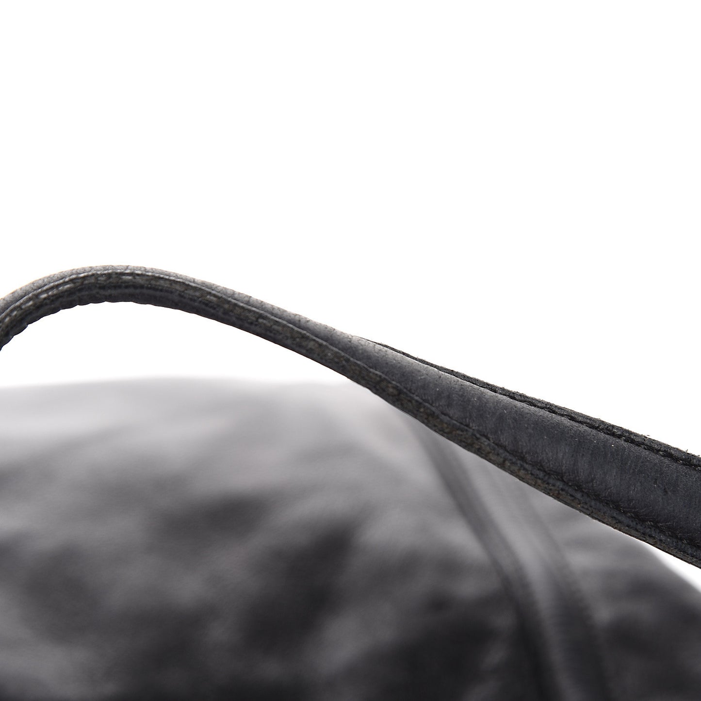 Calfskin Medium Britt Hobo Black