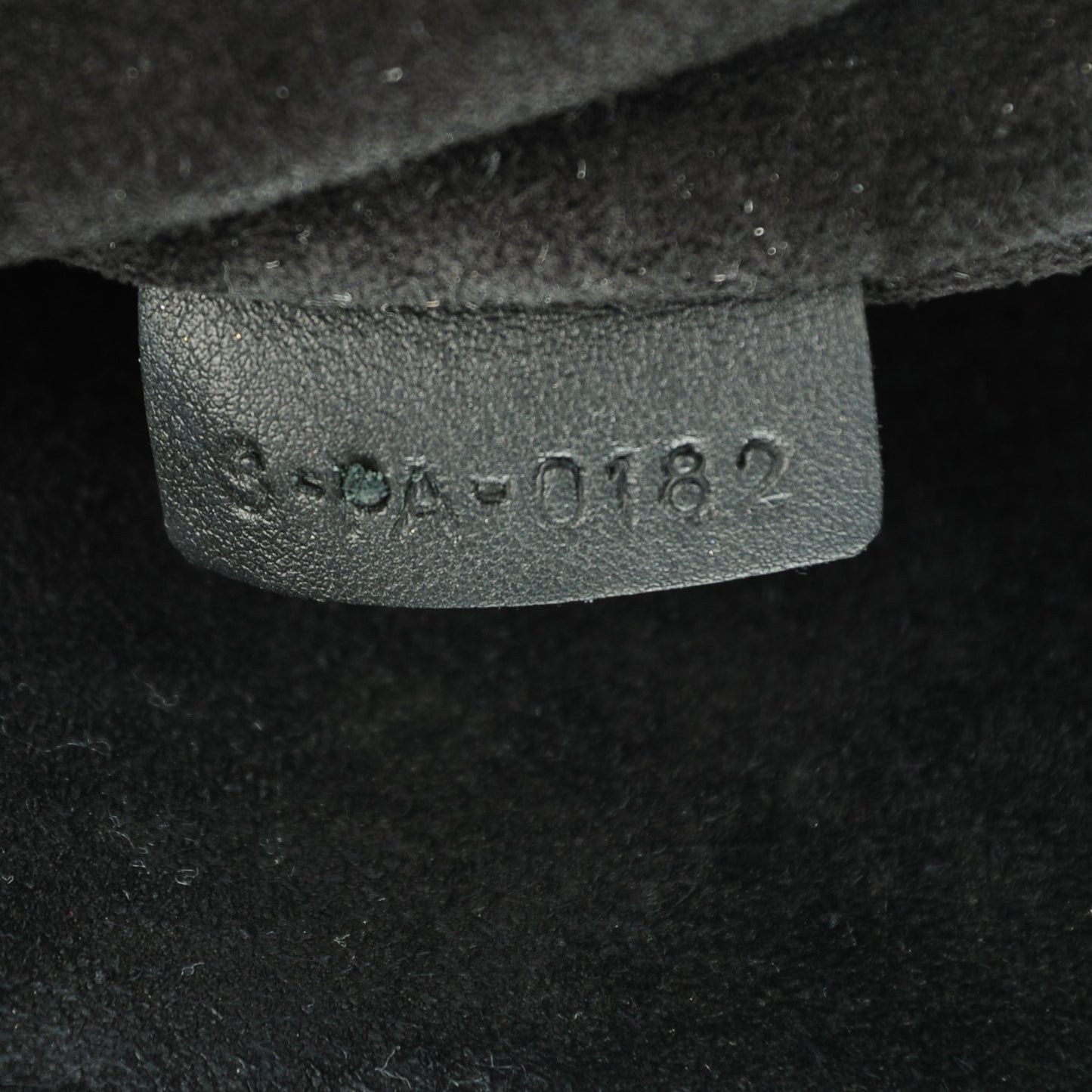 Supple Calfskin Medium Phantom Luggage Black