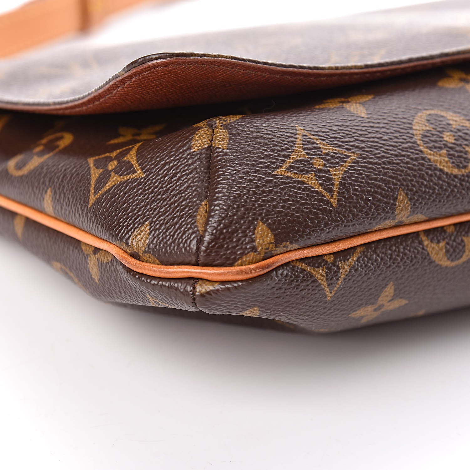 Louis Vuitton Monogram Musette Tango 8 of 13