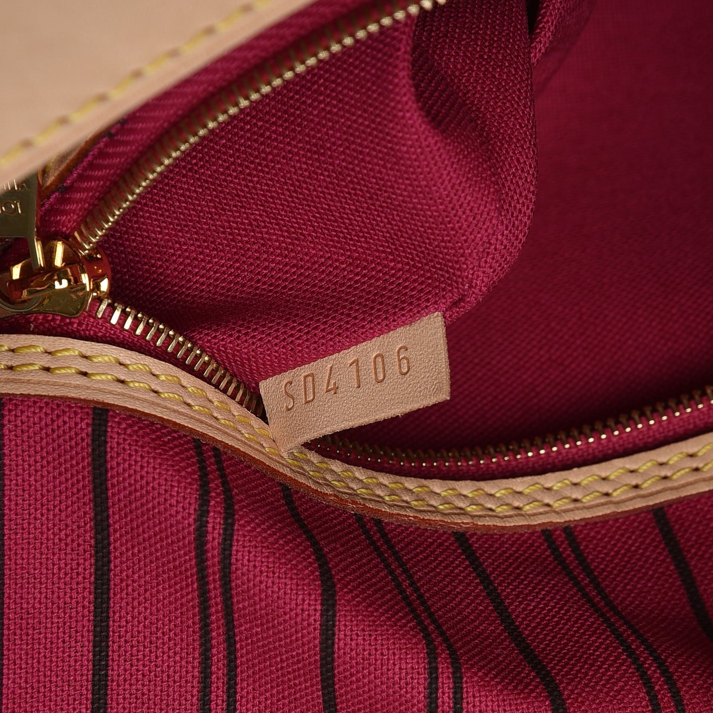 Monogram Delightful MM Pivoine