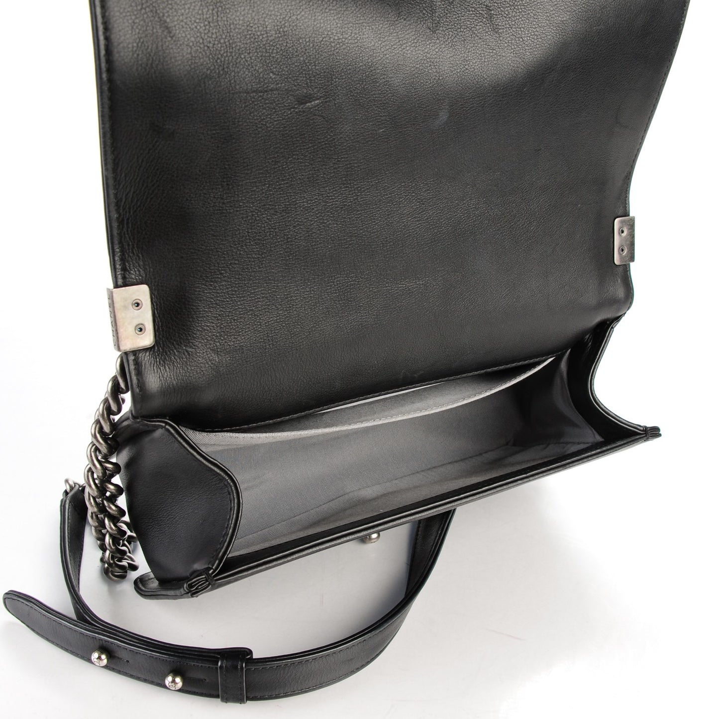 Calfskin Stitched Medium Boy Flap Black