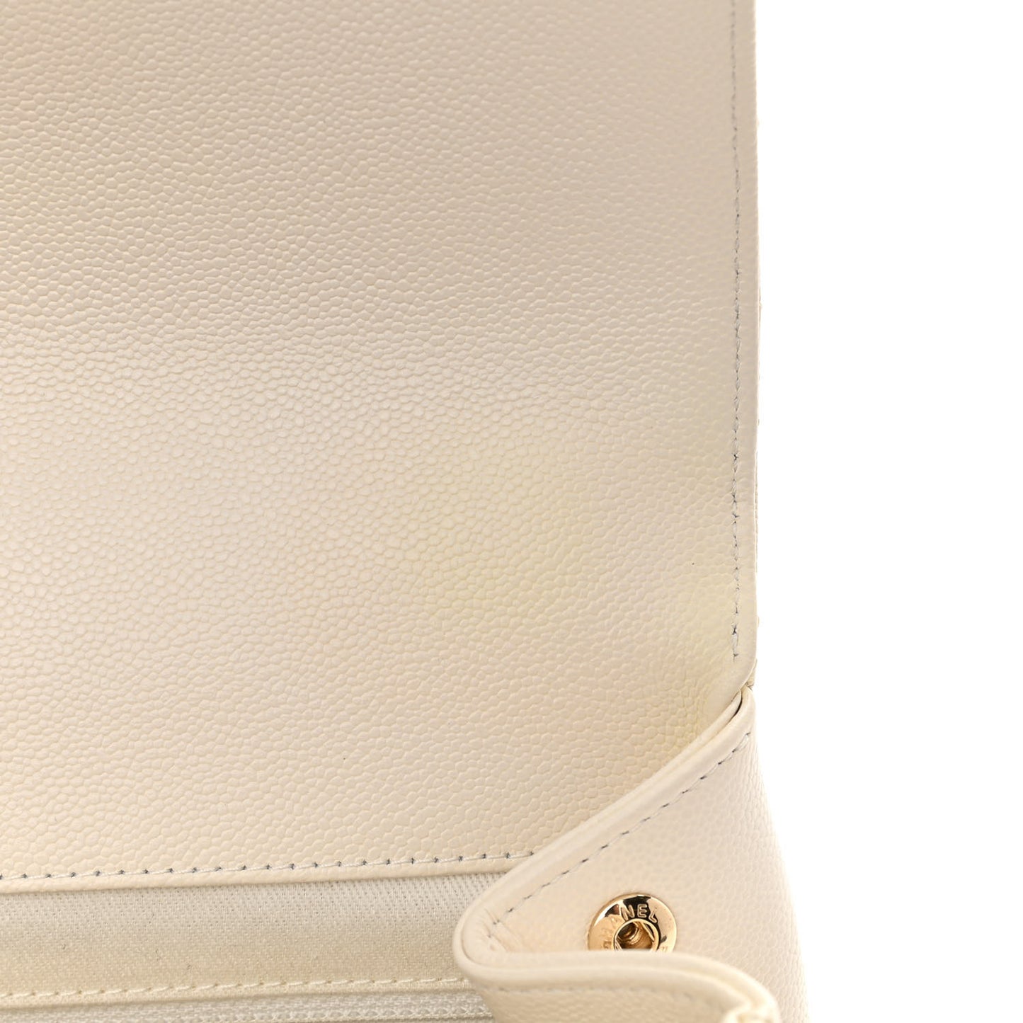 Caviar Quilted Medium Business Affinity Flap White