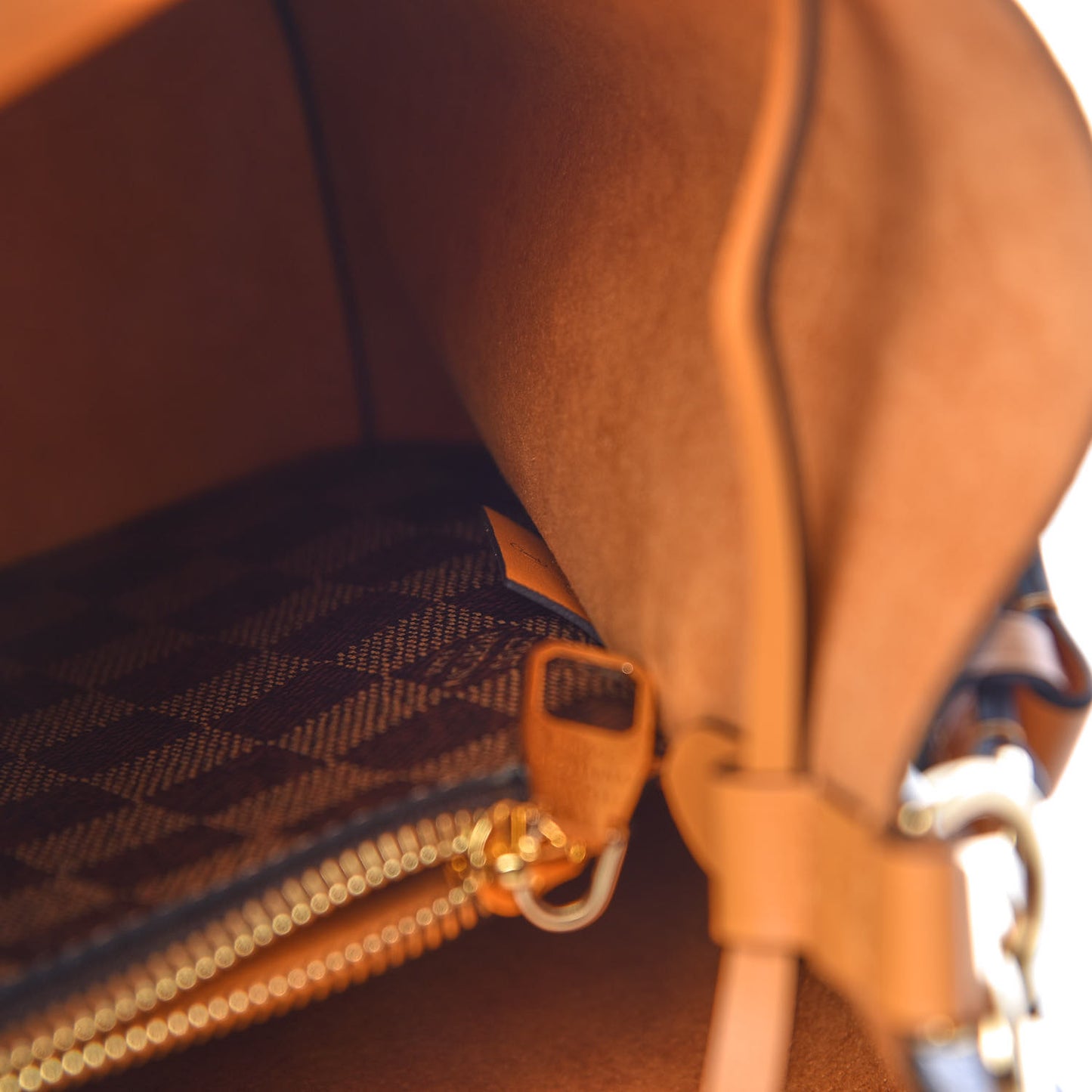 Damier Ebene Neonoe MM Safran