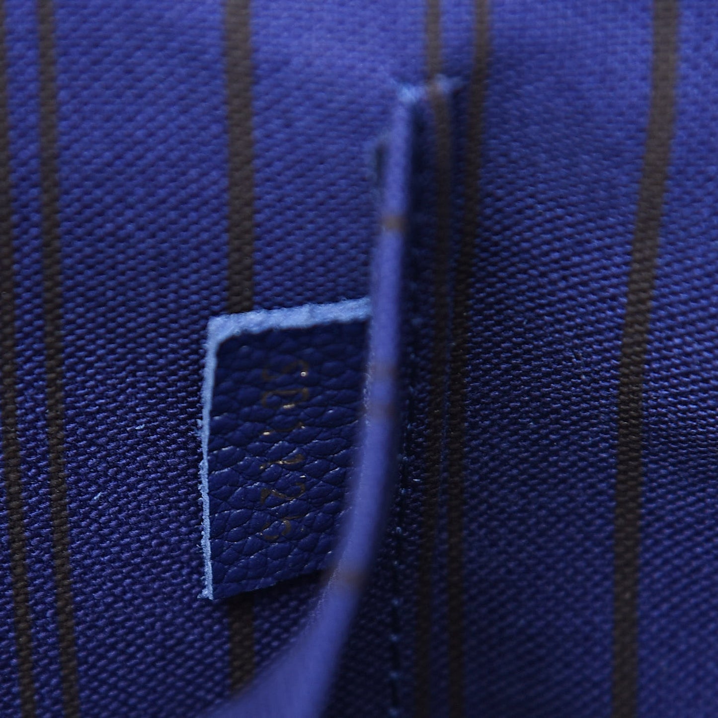 Empreinte Montaigne MM Iris