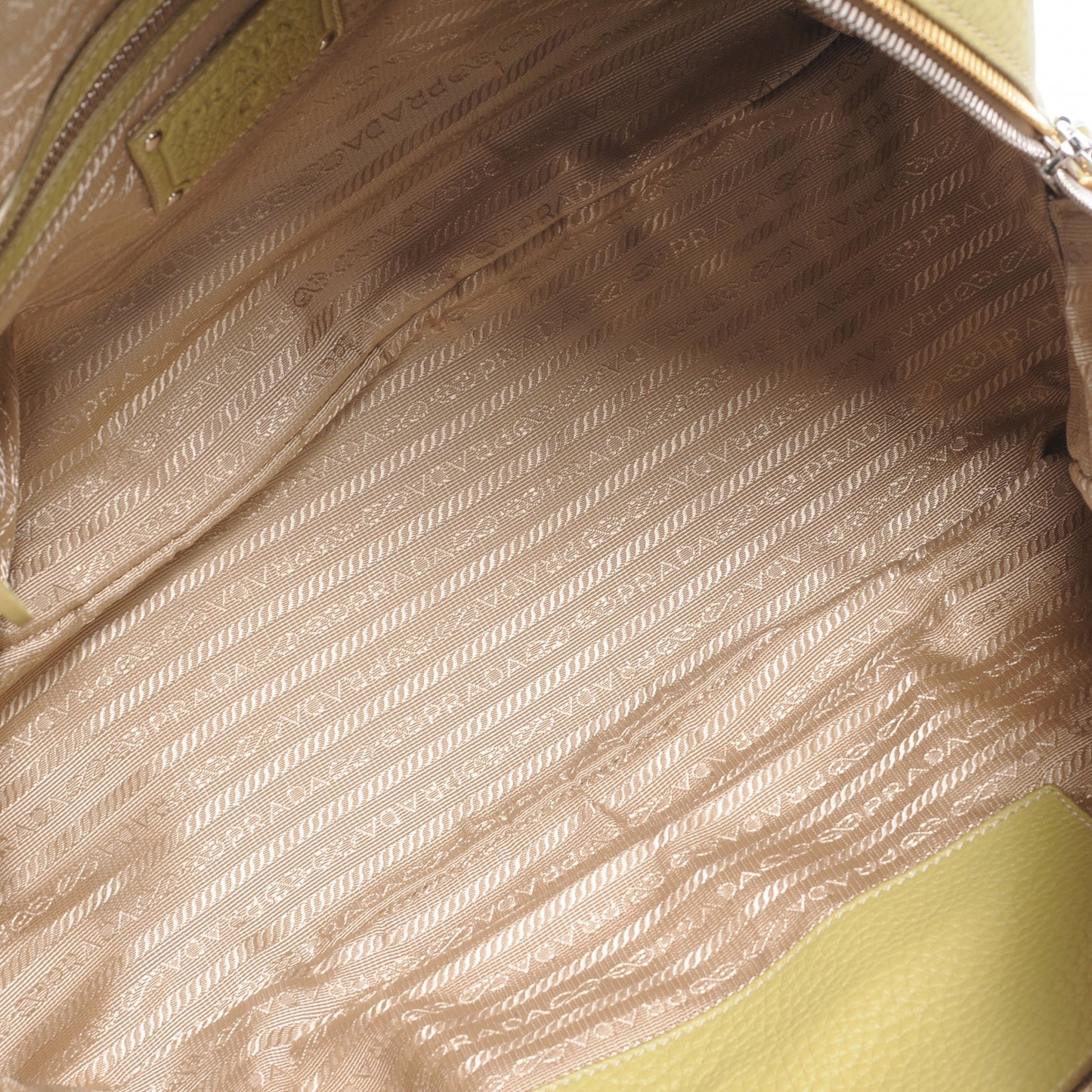 Vitello Daino Satchel Cedro