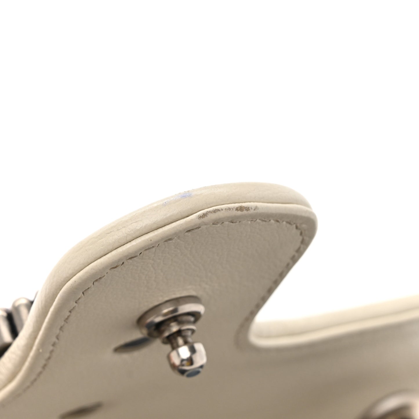 Vintage Effect Calfskin Matelasse Diagonal Small Torchon GG Marmont Shoulder Bag Blue Agata Mystic White