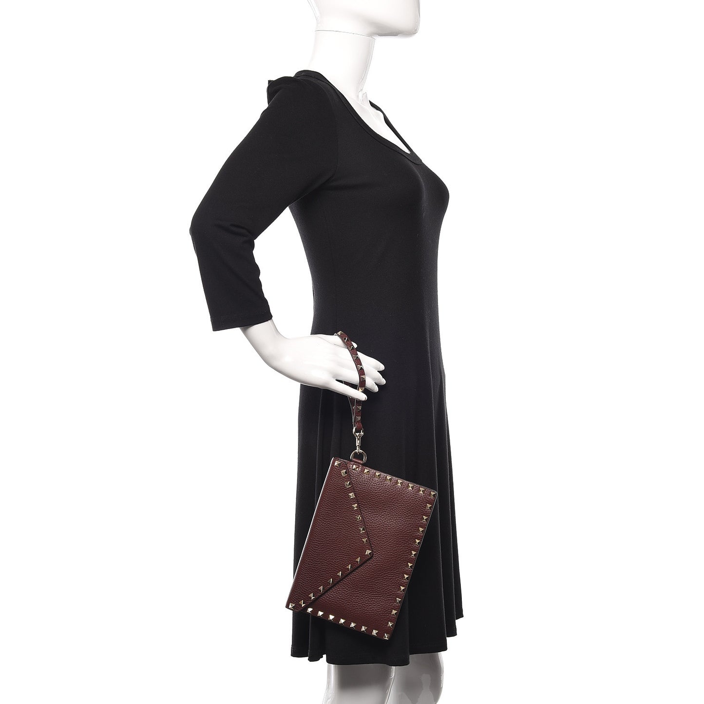 Pebbled Calfskin Medium Rockstud Envelope Flat Wristlet Pouch Rubin
