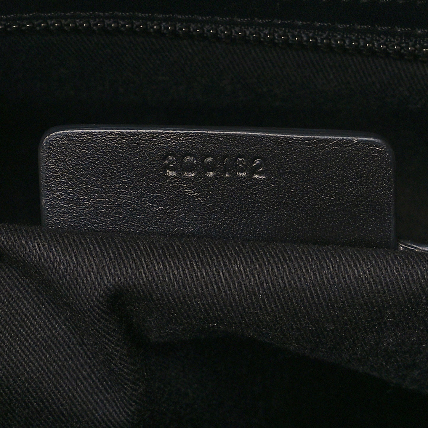 Shiny Lord Calfskin Medium Antigona Black