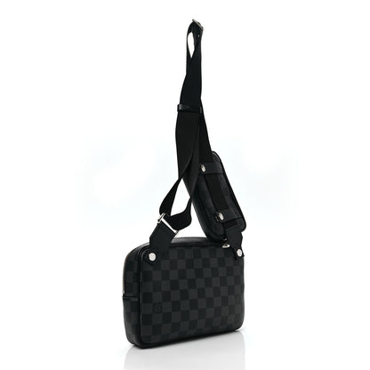 Louis Vuitton Damier Graphite Scott Messenger 2 of 7