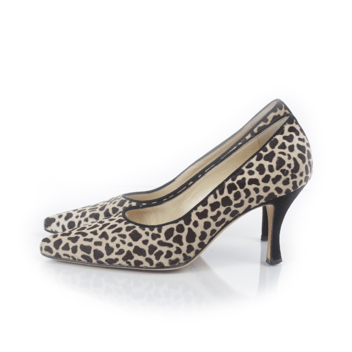 MANOLOBLAHNIKAnimalPrintPonyHairHeels36
