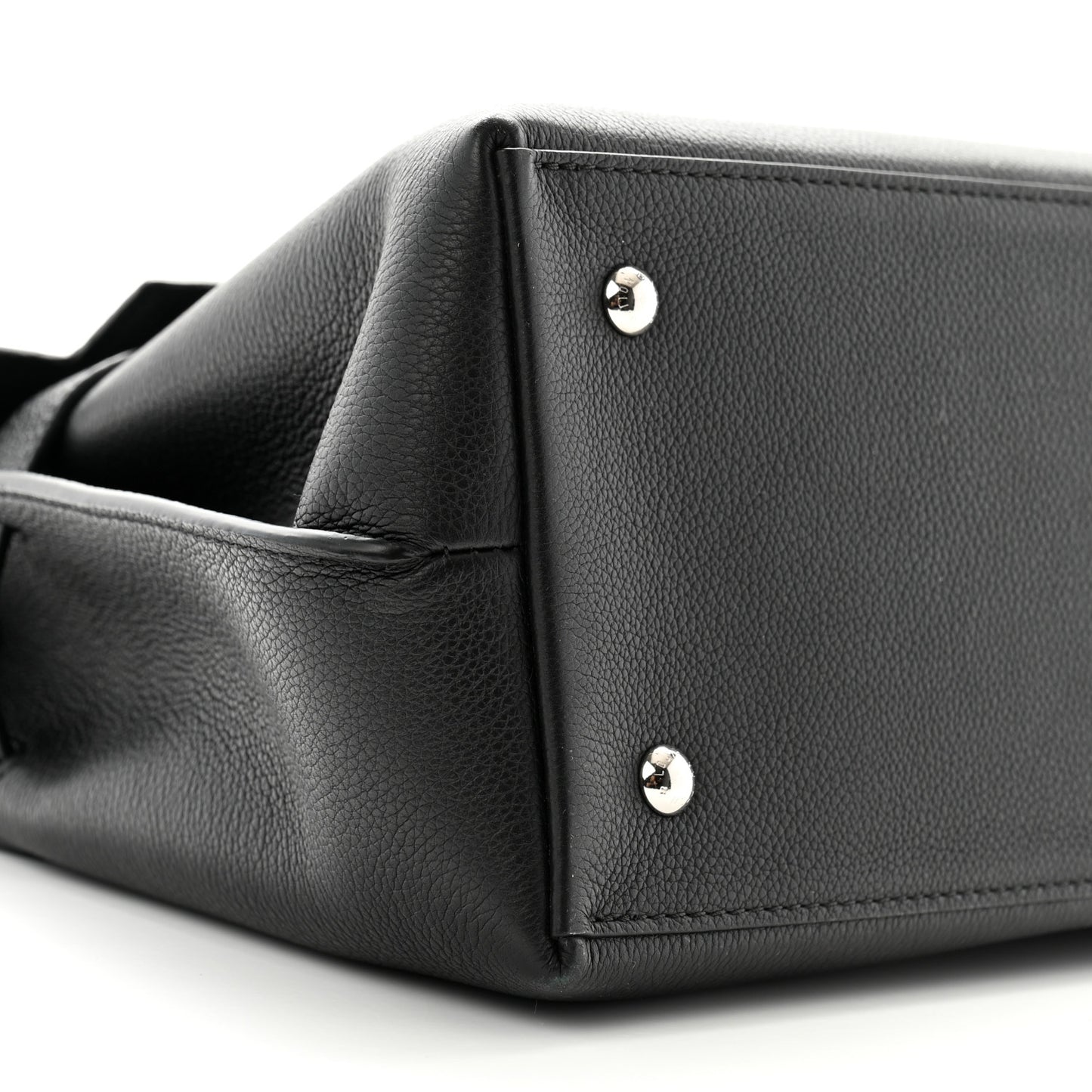 Soft Calfskin Lockme Ever Black