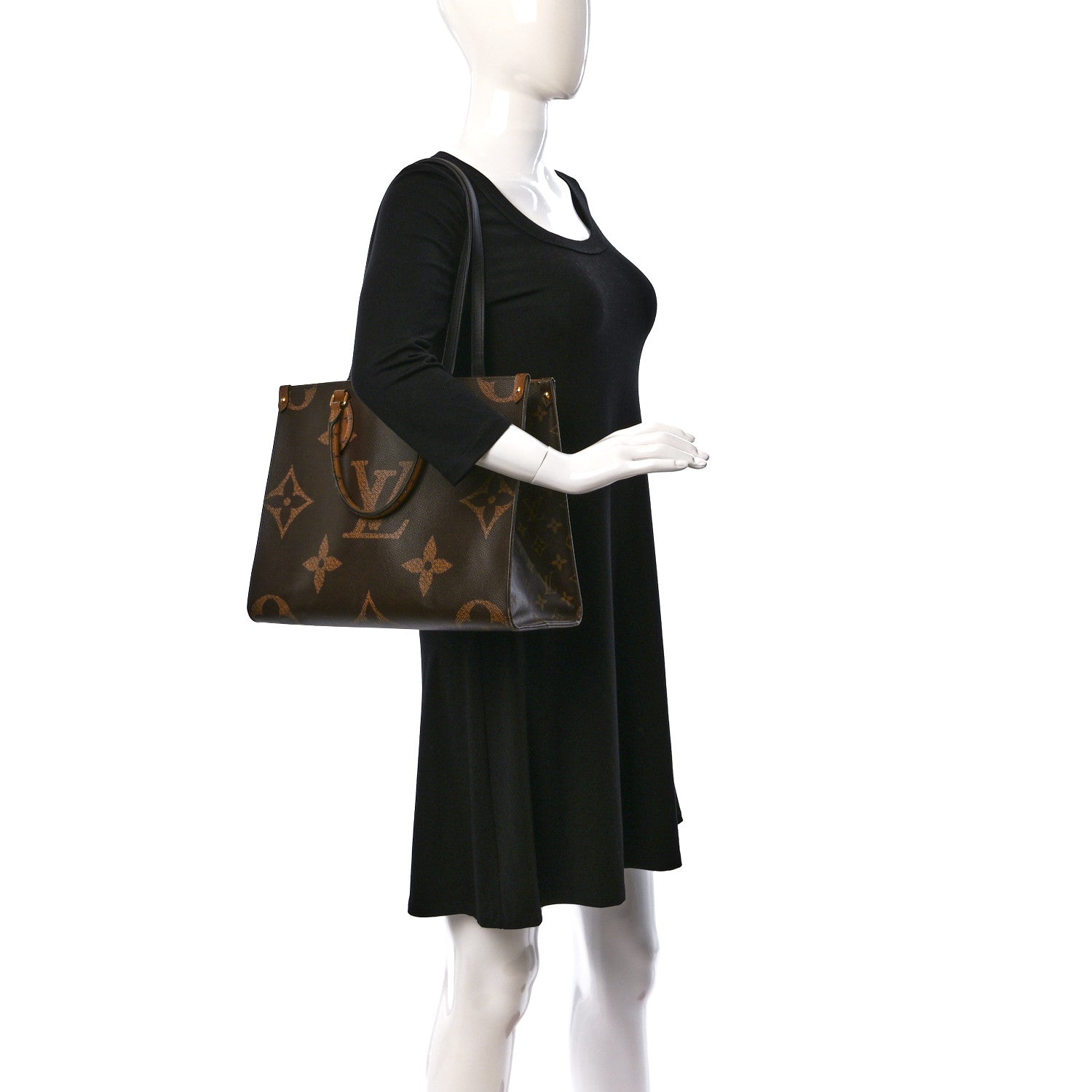 Louis Vuitton Reverse Monogram Giant Onthego MM 2 of 17