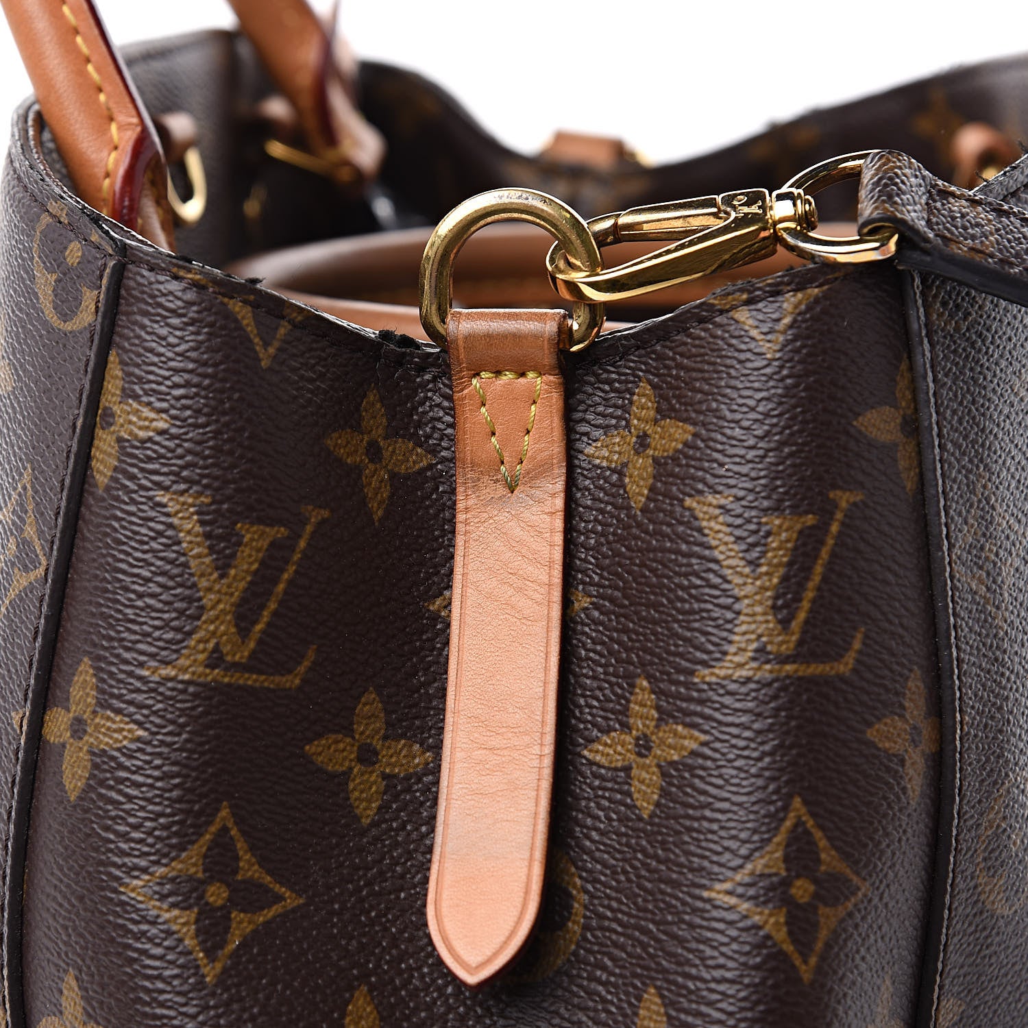 Louis Vuitton Monogram Montaigne MM 15 of 15