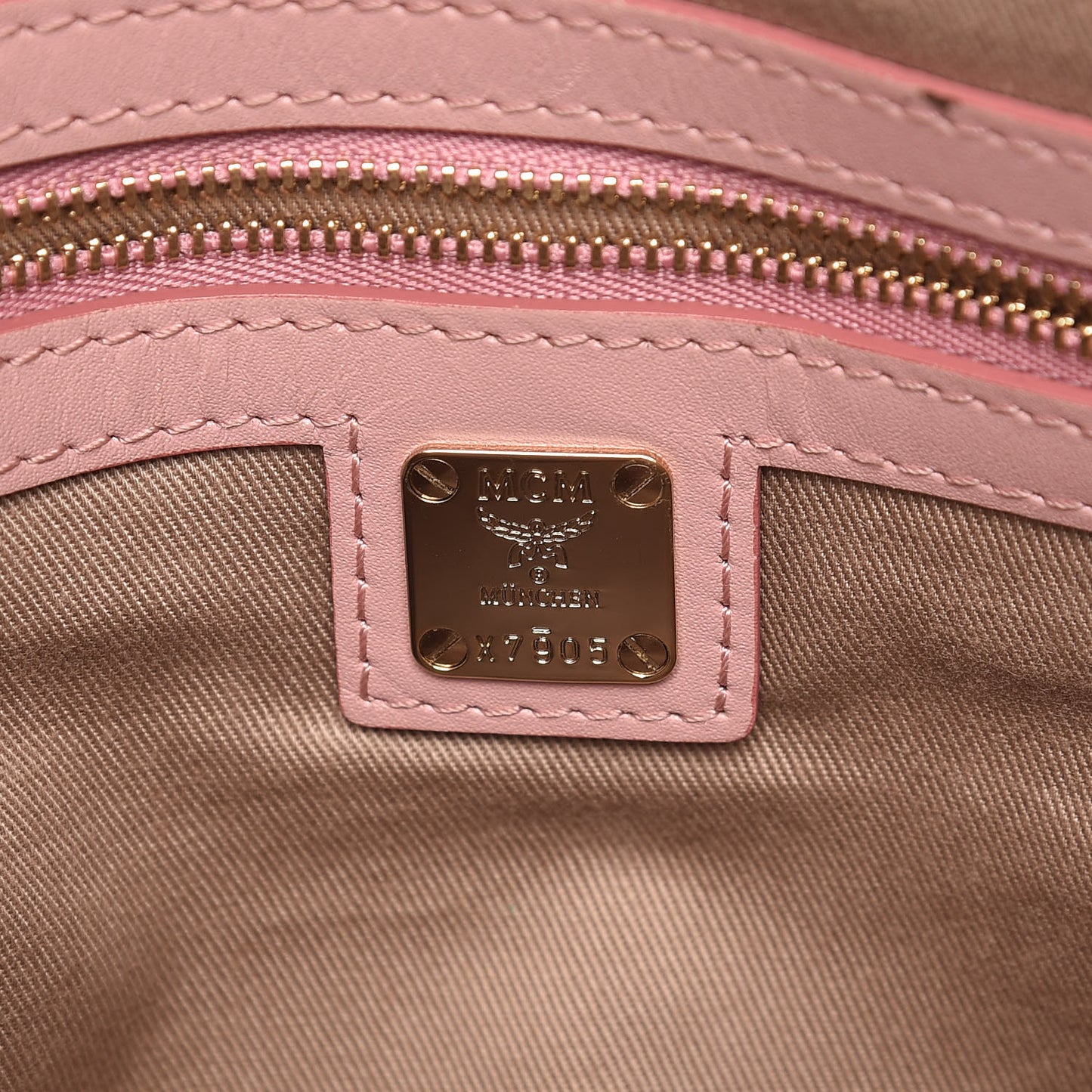 Visetos Medium Crossbody Pouch Soft Pink