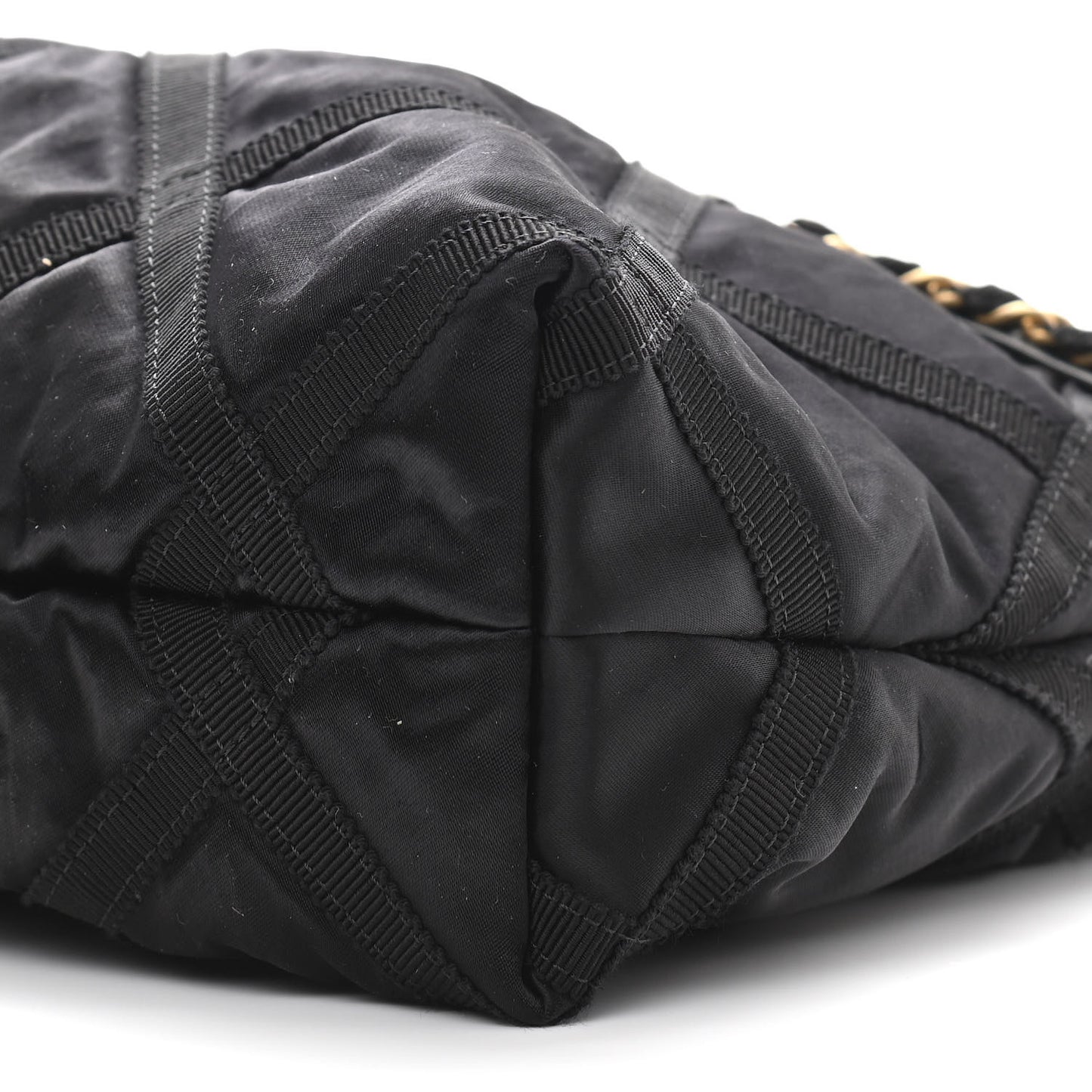Nylon Grosgrain Quilted Lifestyle Convertible Clutch with Chain Black