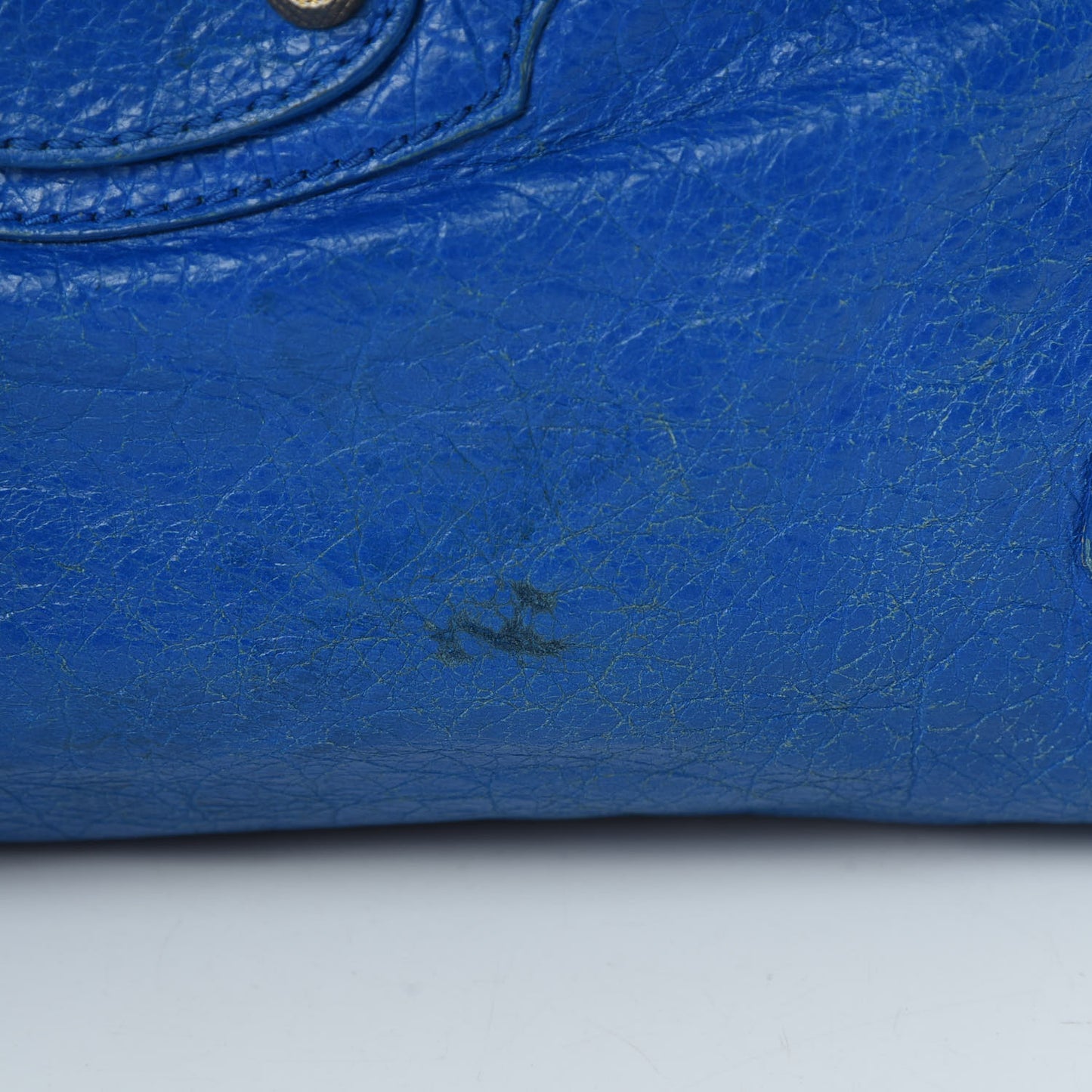 Agneau Giant 12 Gold Hardware City Bleu Lazuli