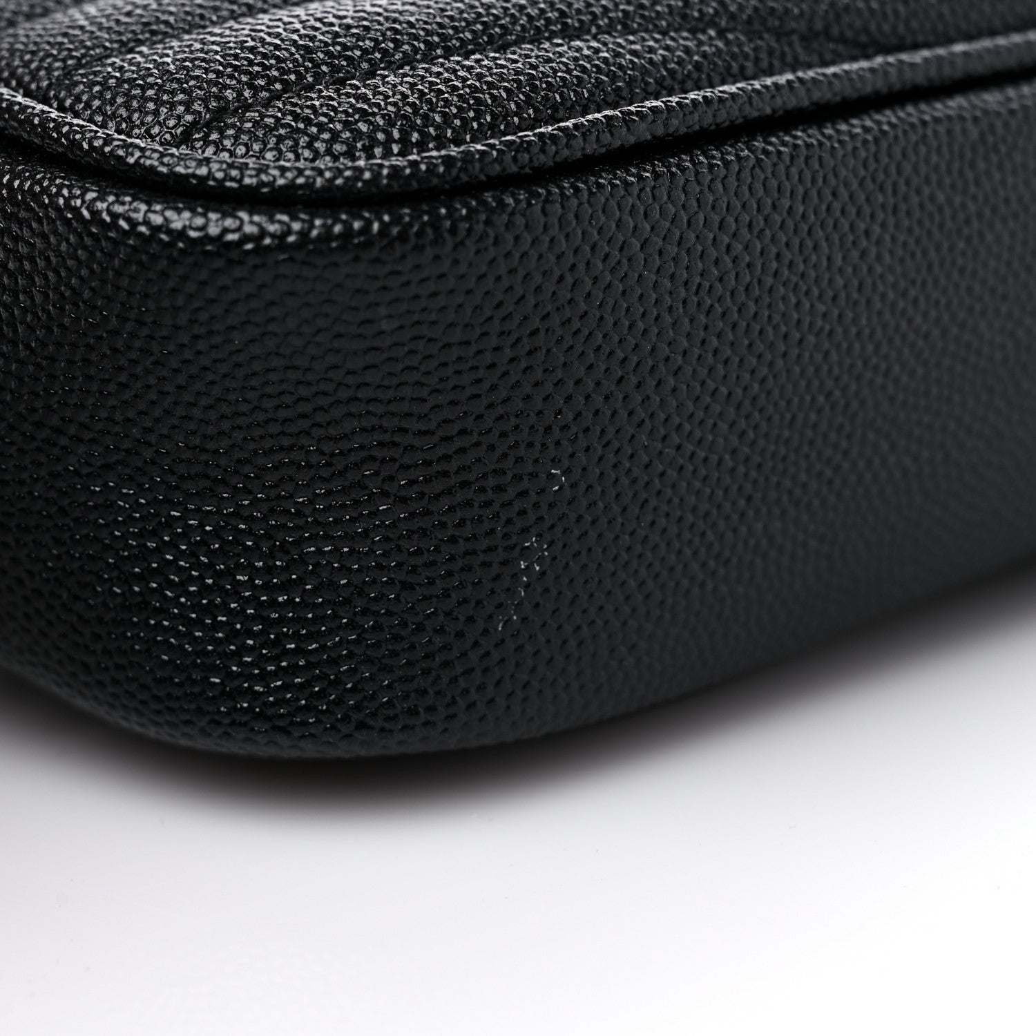 Saint Laurent Grain De Poudre Matelasse Monochrome Monogram Mini Lou Camera Bag Black 10 of 13